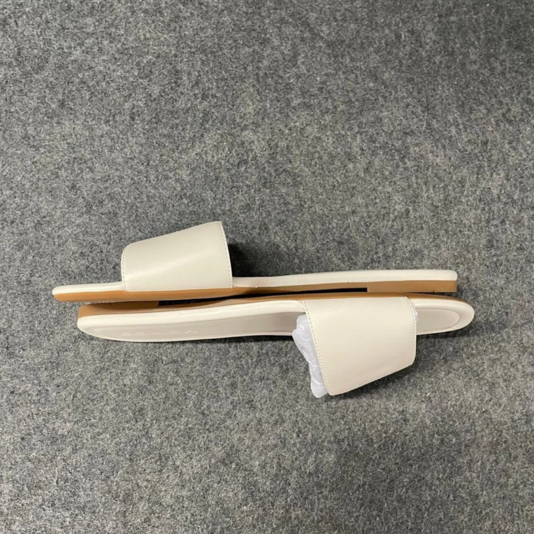 Set Lockup Leather Slide Sandal & Teri Signature Canvas Bag – CC