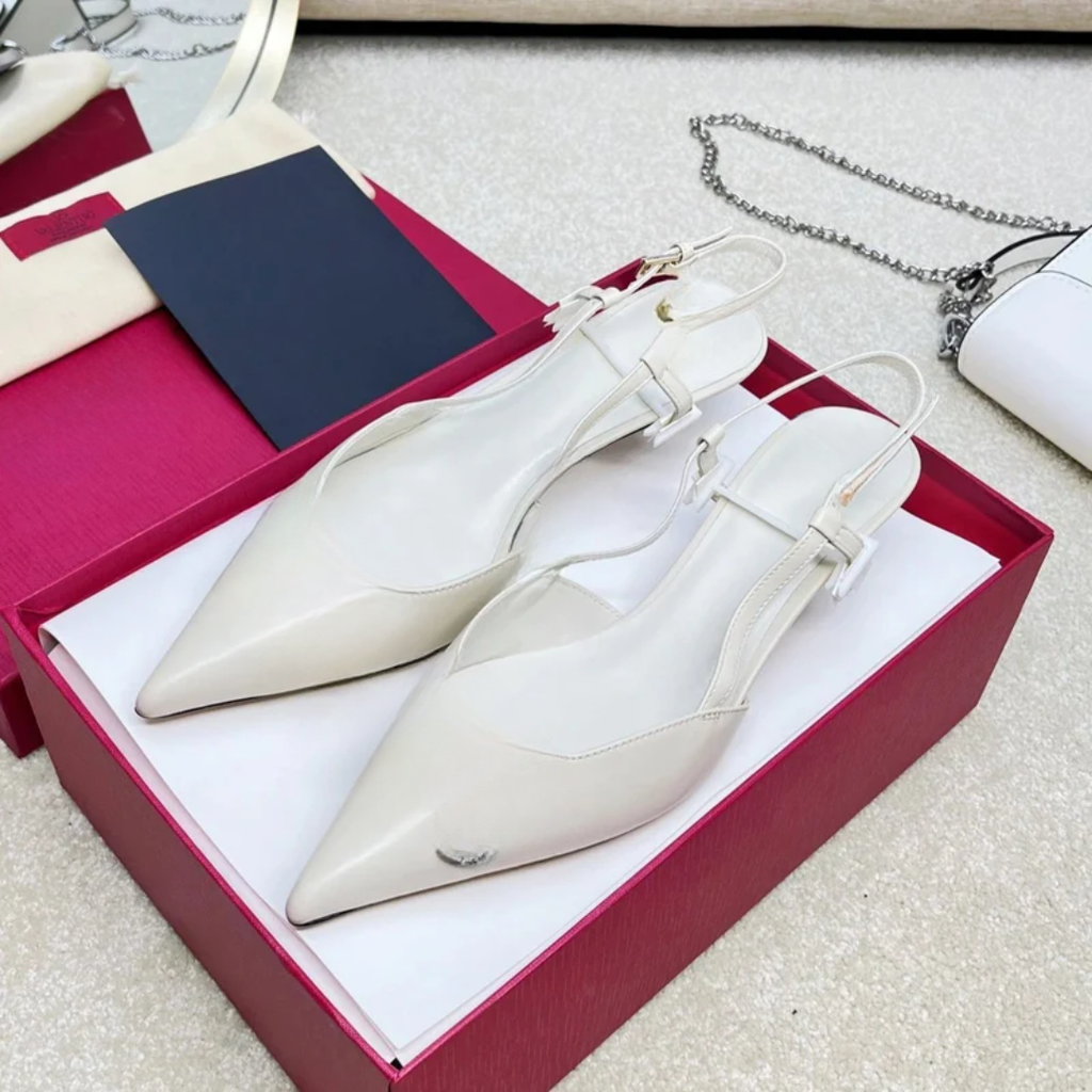 VLogo Signature Diamond Slingback – VL