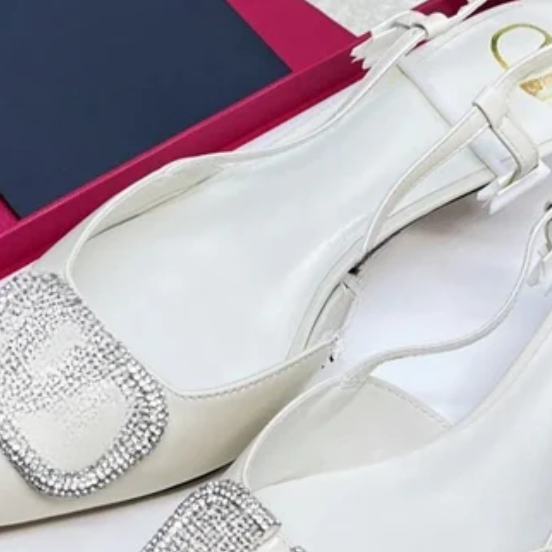 VLogo Signature Diamond Slingback – VL