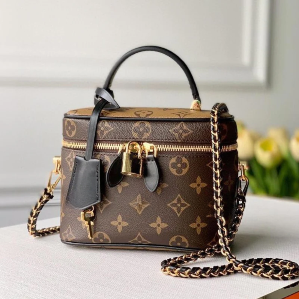 Bag Vanity PM & Frame Sandals – LVT