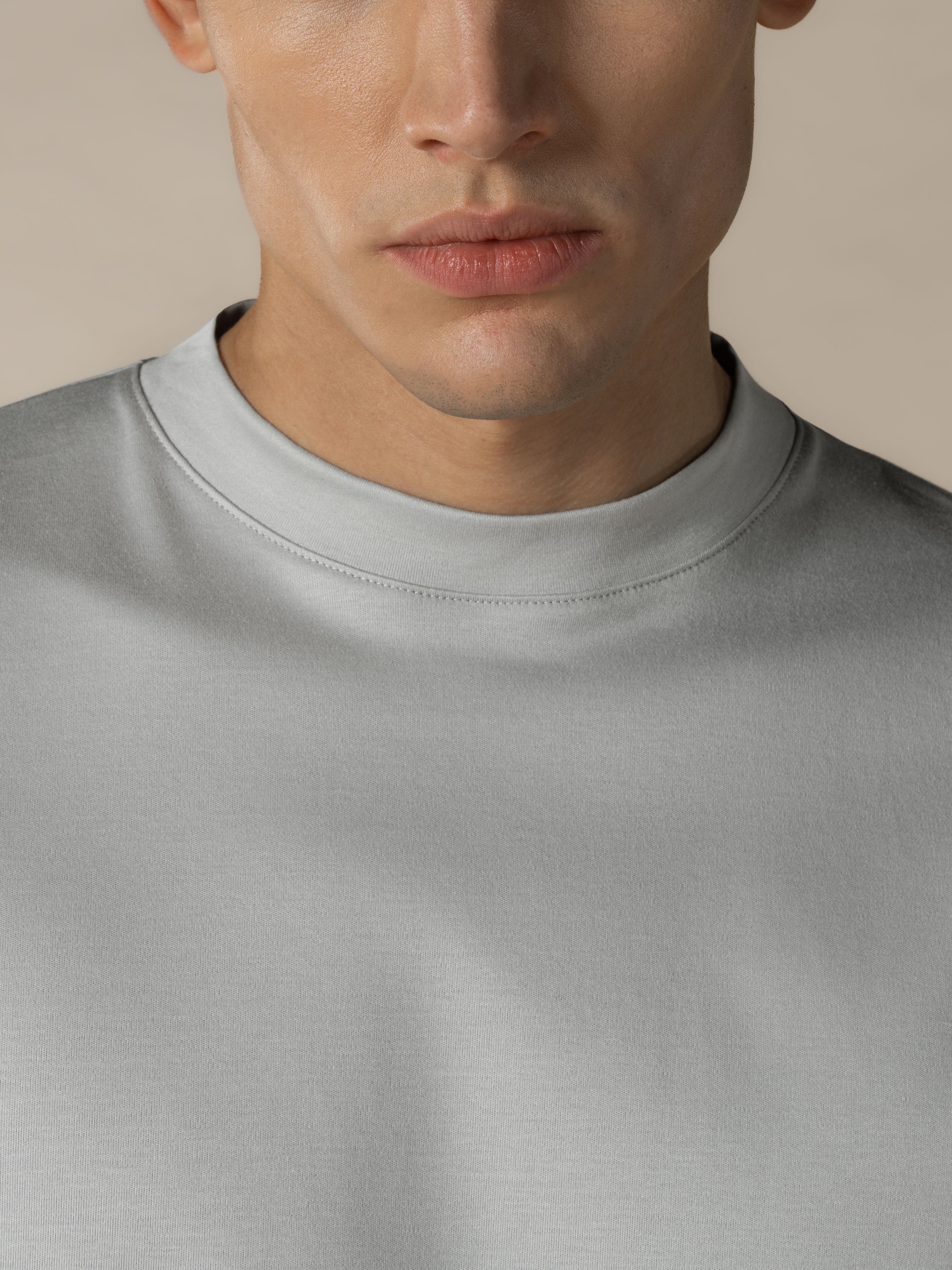 AUR1 T-Shirt Klassisches Grau