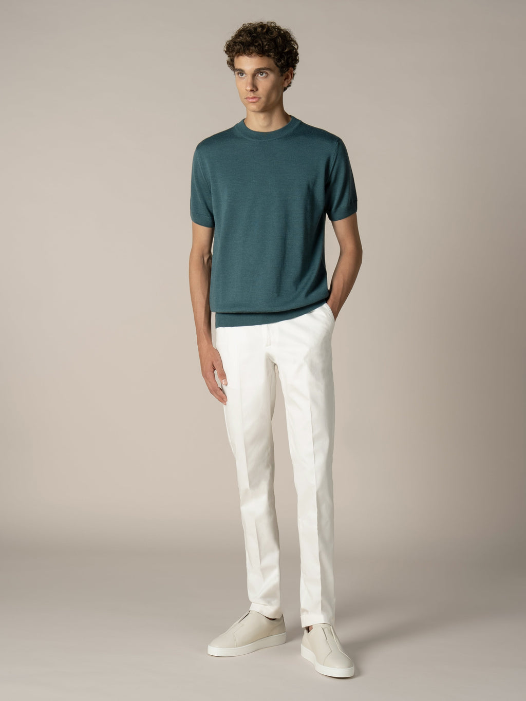 Dunkelaquamarinfarbenes T-Shirt