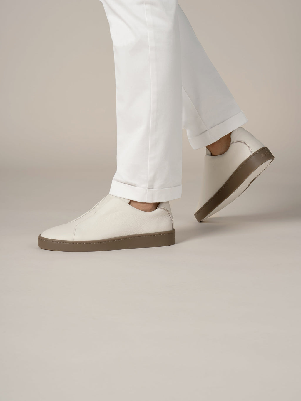 AUR3 Sneaker in Elfenbein-Optik