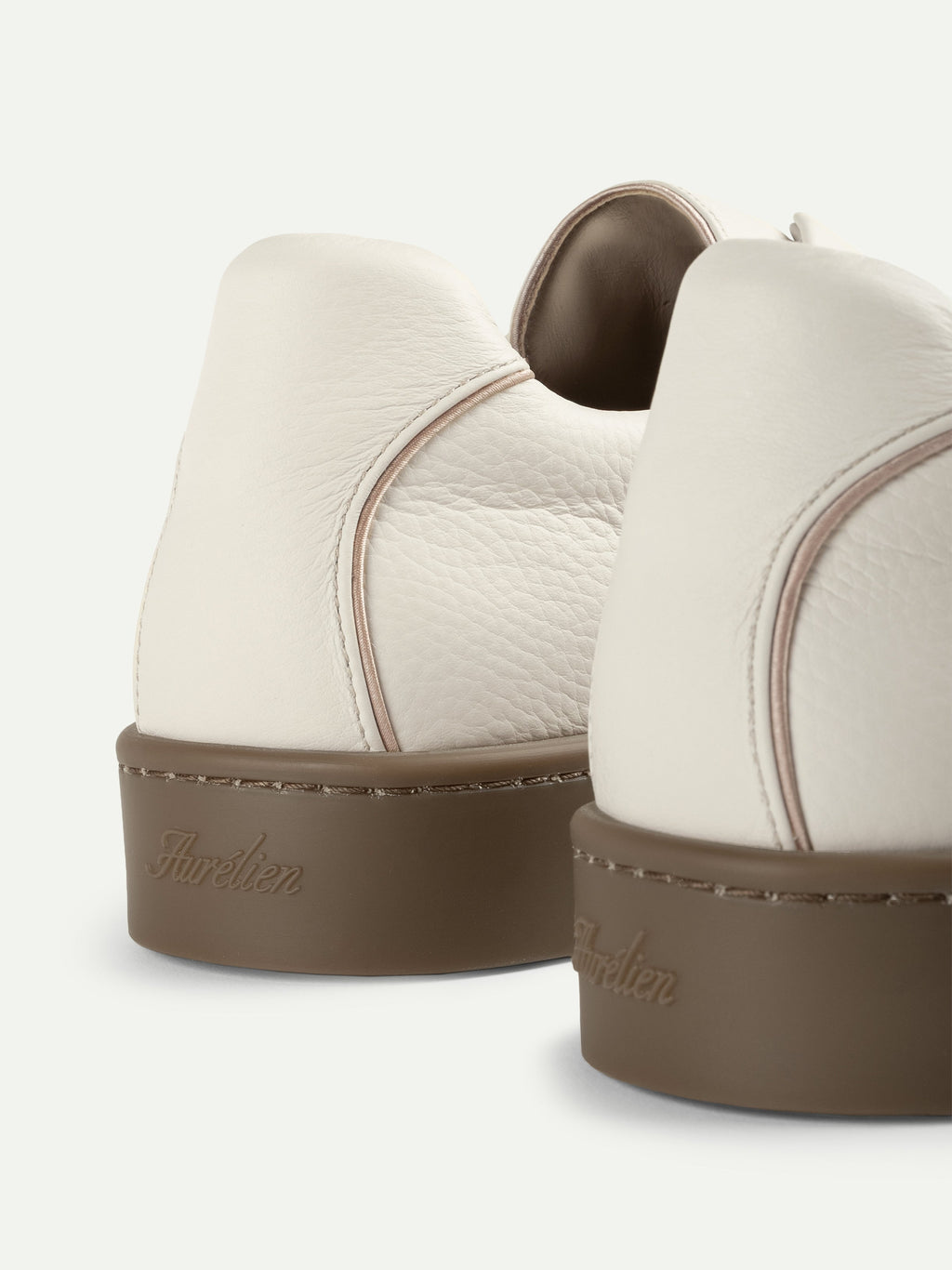 AUR3 Sneaker in Elfenbein-Optik