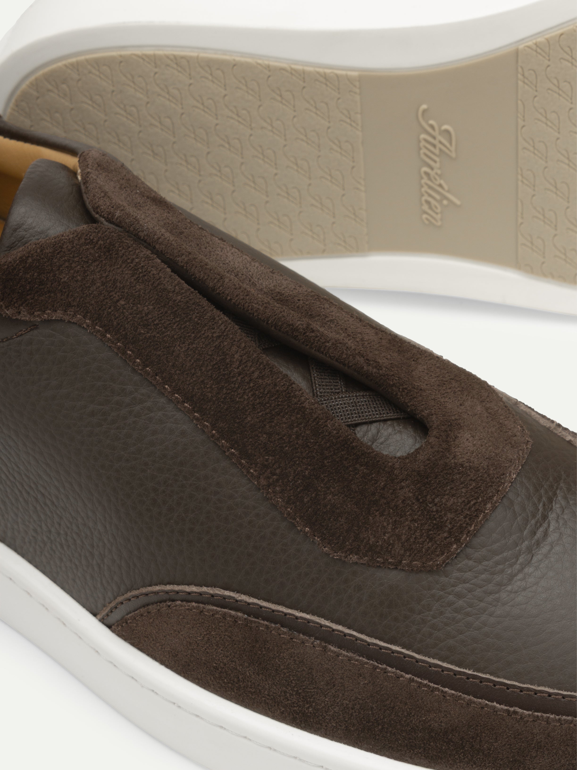 Brauner Freizeit-Sneaker