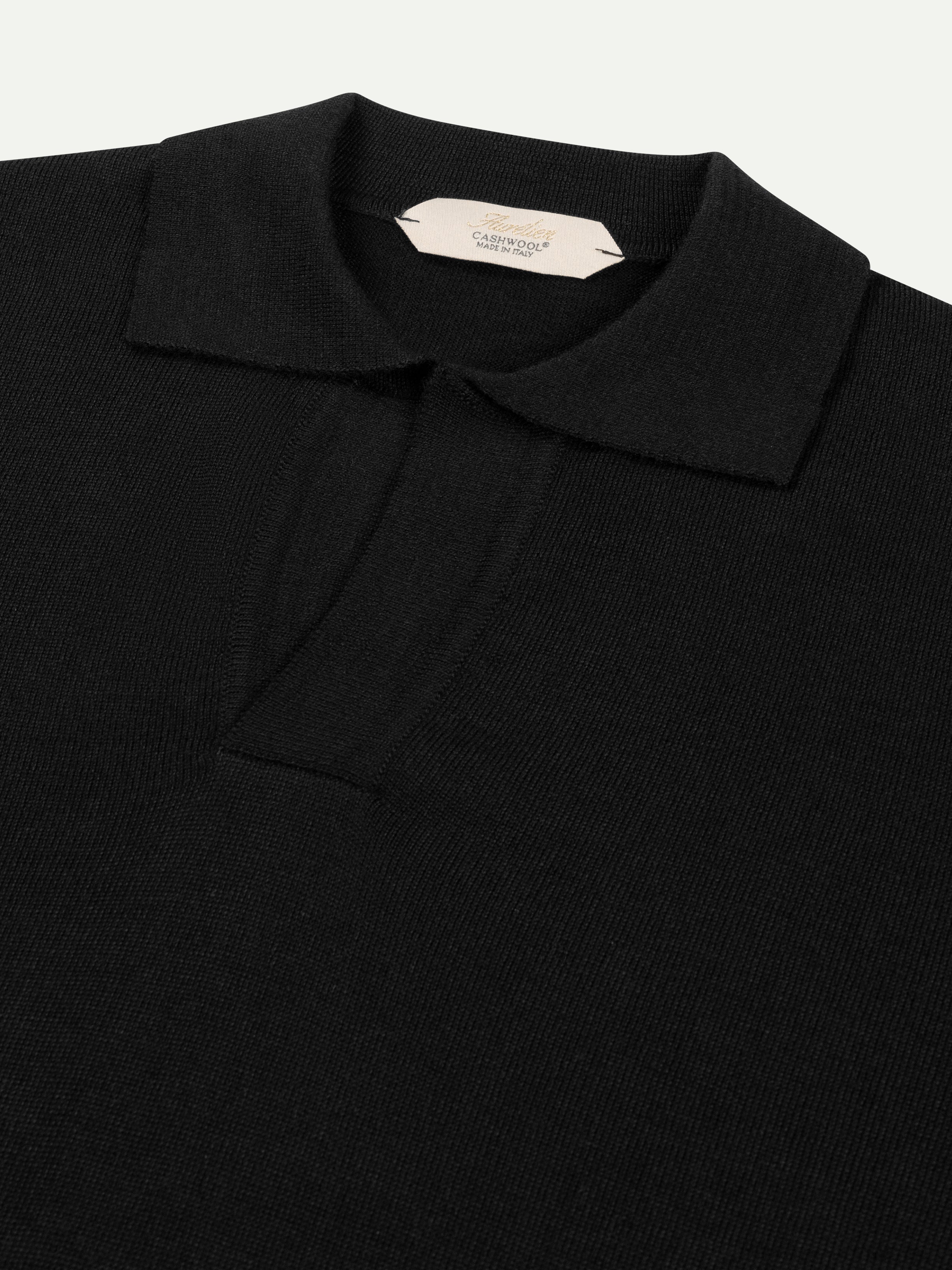 Shortsleeve Buttonless Polo Black