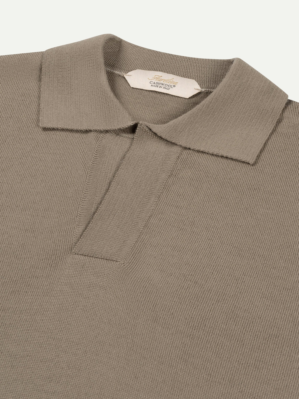 Shortsleeve Buttonless Polo Taupe